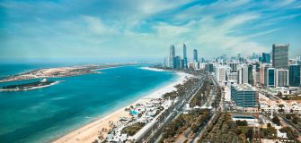 Image showing the dubai beachfront and Dubai business center in background